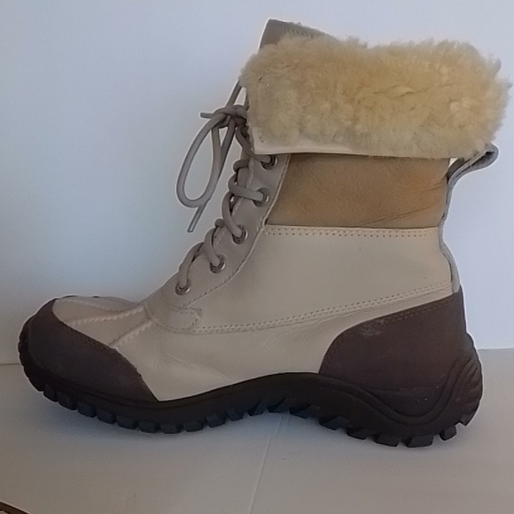 UGG Adirondack II Leather Boots - Picture 4 of 14